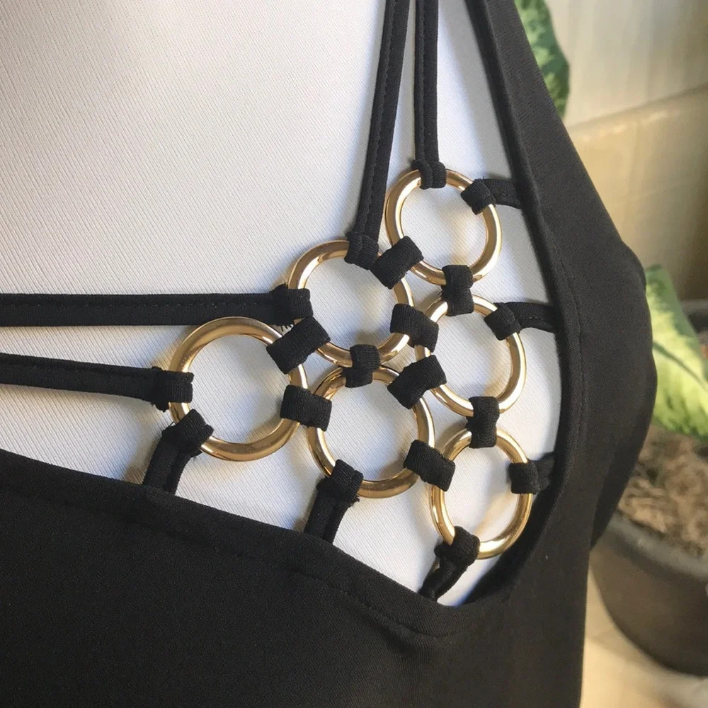 Marciano top with gorgeous neckline detailing - Picture 5 of 7